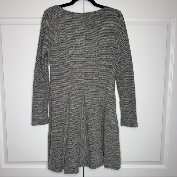 Dolan Left Coast Collection Fit & Flare Sweater Dress Gray Long Sleeve Women’s M - Picture 5 of 12